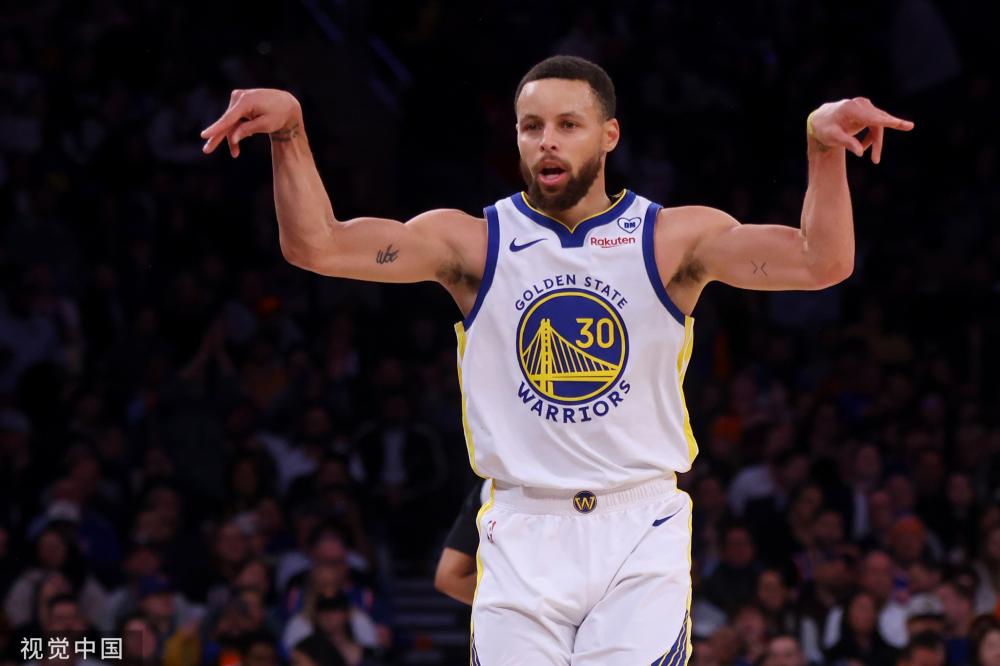 让主裁判在 让主裁判在