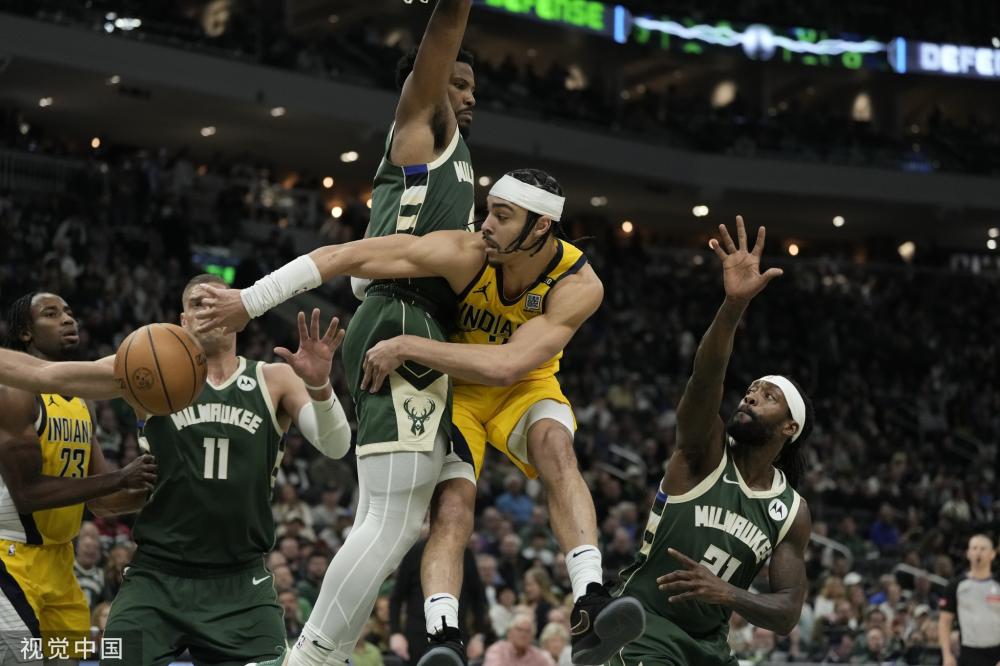 为球迷们呈 为球迷们呈