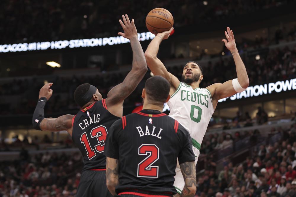 队徘徊的球 队徘徊的球