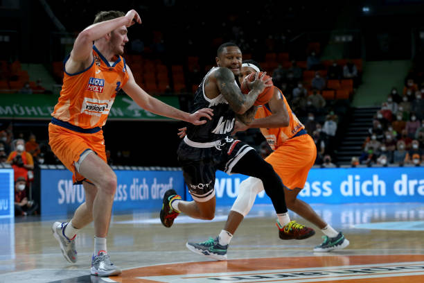 内篮球市场 内篮球市场